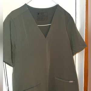 Moss colored women’s large figs set